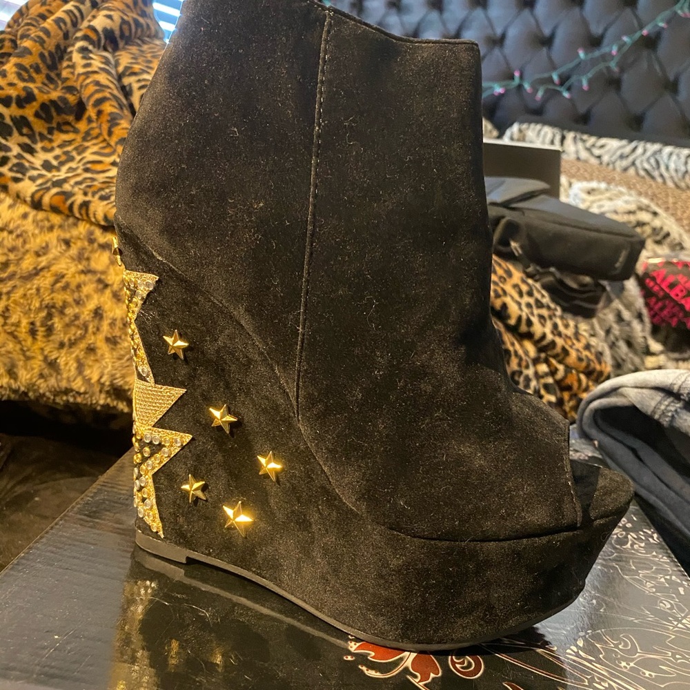 Black suede wedges